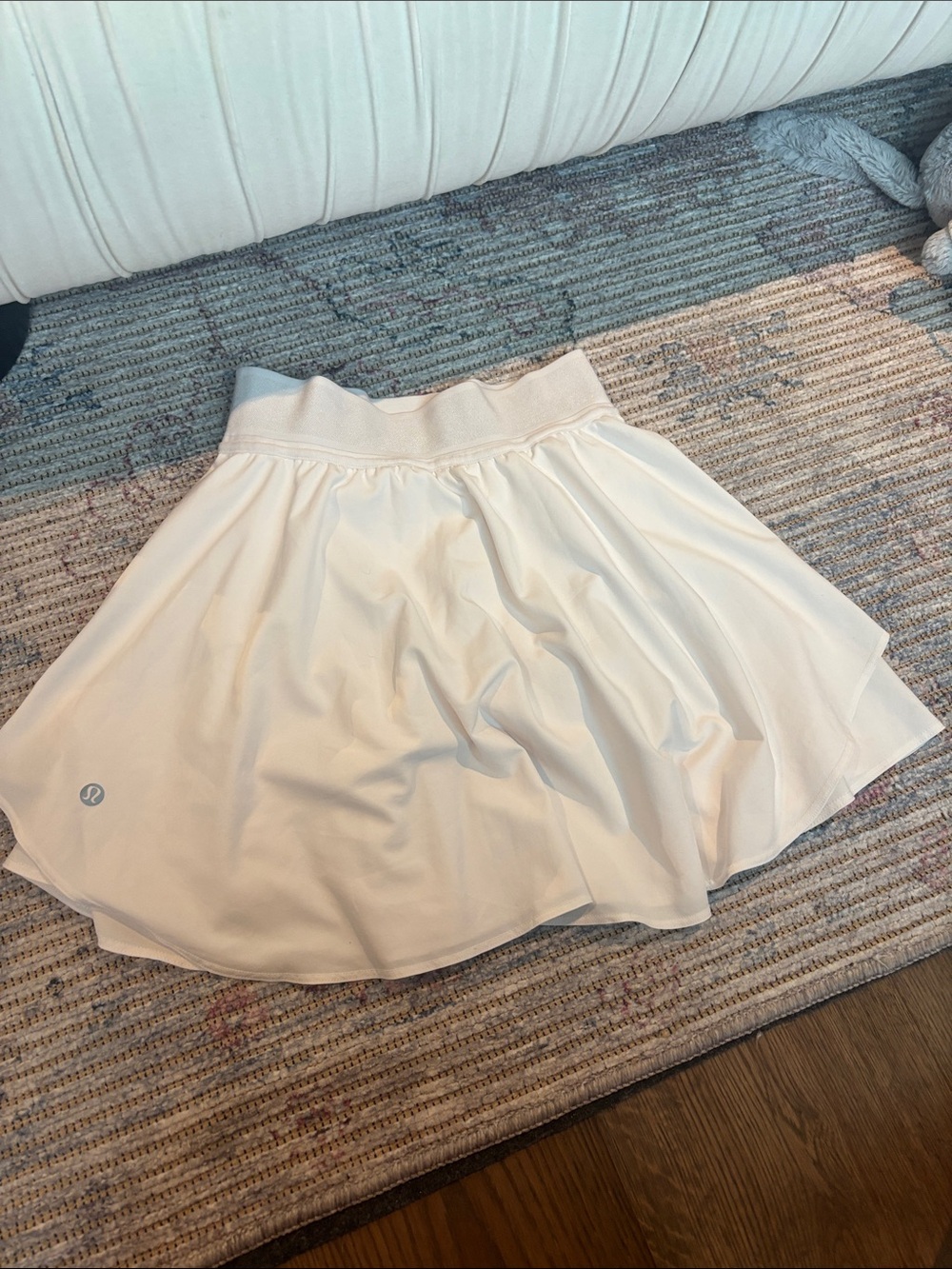 Lululemon White Athletic Skirt with Flared Silhouette